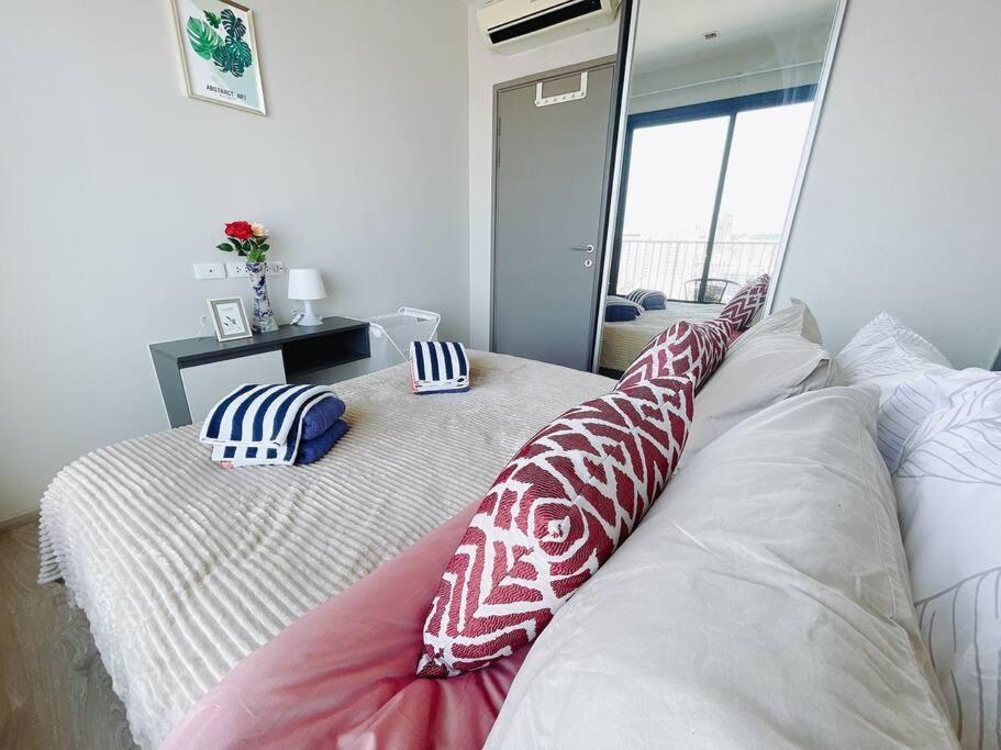 Base Central Pattaya Long Balcony King-Bed With Infinity Pool & Free Netflix! المظهر الخارجي الصورة