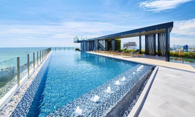 Base Central Pattaya Long Balcony King-Bed With Infinity Pool & Free Netflix! المظهر الخارجي الصورة