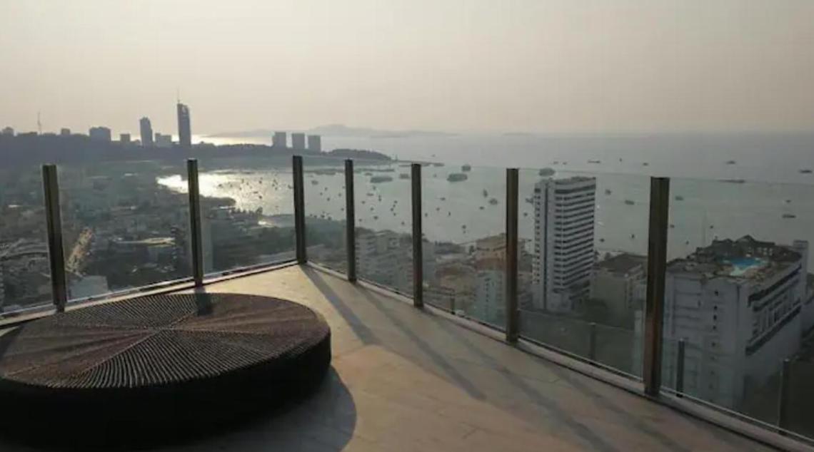 Base Central Pattaya Long Balcony King-Bed With Infinity Pool & Free Netflix! المظهر الخارجي الصورة