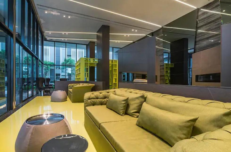 Base Central Pattaya Long Balcony King-Bed With Infinity Pool & Free Netflix! المظهر الخارجي الصورة
