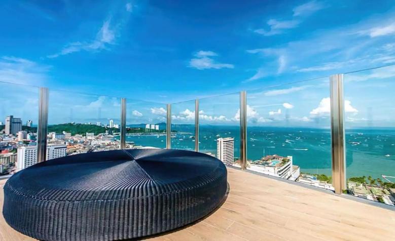 Base Central Pattaya Long Balcony King-Bed With Infinity Pool & Free Netflix! المظهر الخارجي الصورة